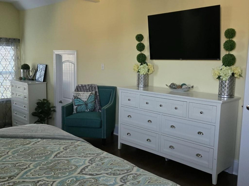 Photo 33 of 48 residential for sale in Suffolk virginia
