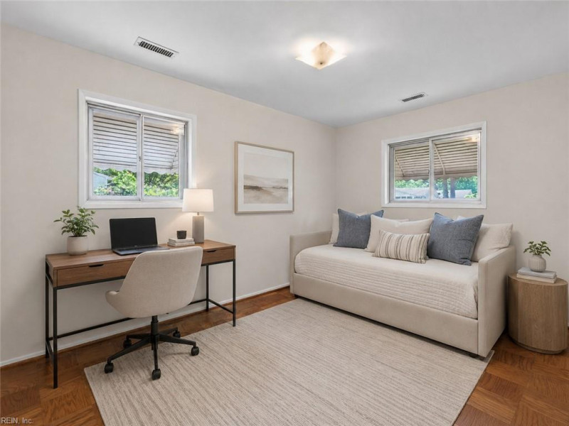 Photo 17 of 41 residential for sale in Suffolk virginia