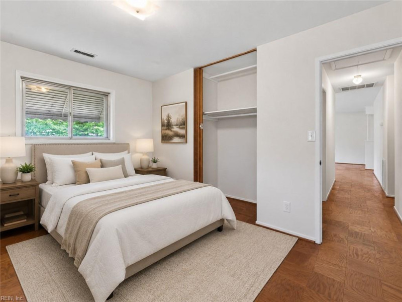 Photo 21 of 41 residential for sale in Suffolk virginia