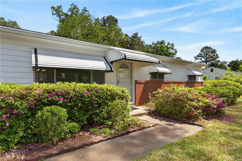 Photo 28 of 41 residential for sale in Suffolk virginia