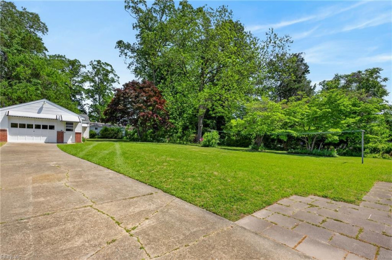 Photo 34 of 41 residential for sale in Suffolk virginia