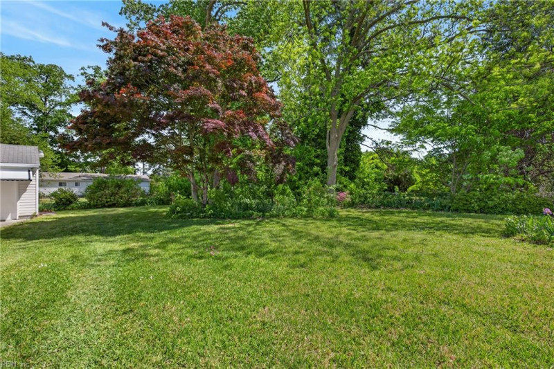 Photo 37 of 41 residential for sale in Suffolk virginia
