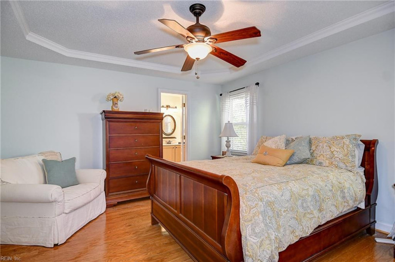 Photo 14 of 34 residential for sale in Chesapeake virginia