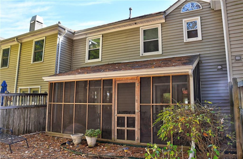 Photo 22 of 34 residential for sale in Chesapeake virginia