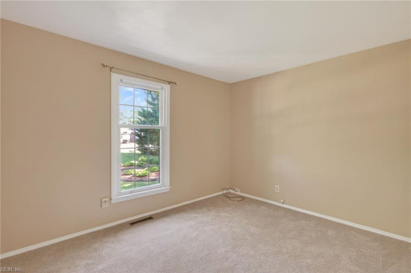 Photo 22 of 46 residential for sale in Chesapeake virginia