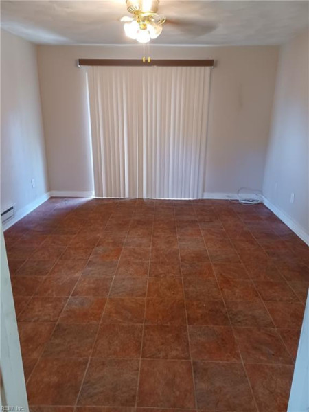 Photo 33 of 46 residential for sale in Chesapeake virginia
