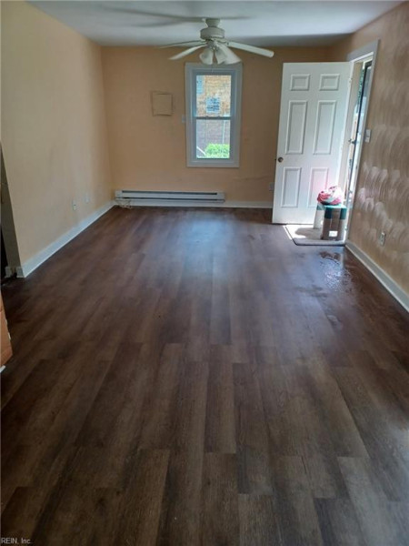Photo 34 of 46 residential for sale in Chesapeake virginia