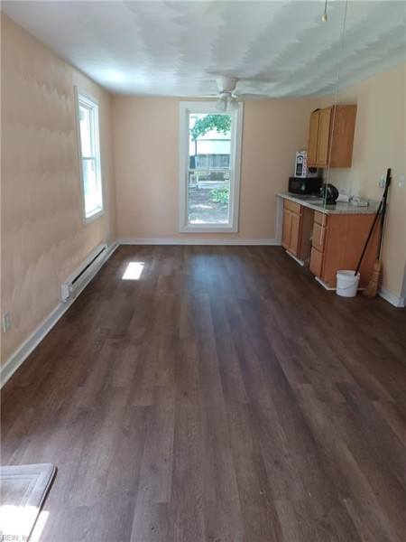 Photo 35 of 46 residential for sale in Chesapeake virginia