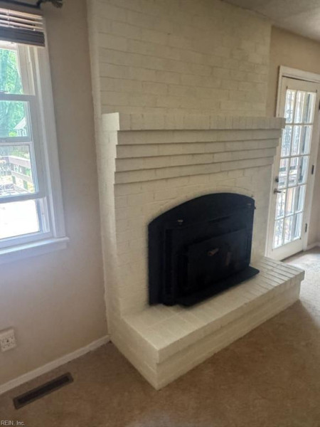 Photo 9 of 46 residential for sale in Chesapeake virginia