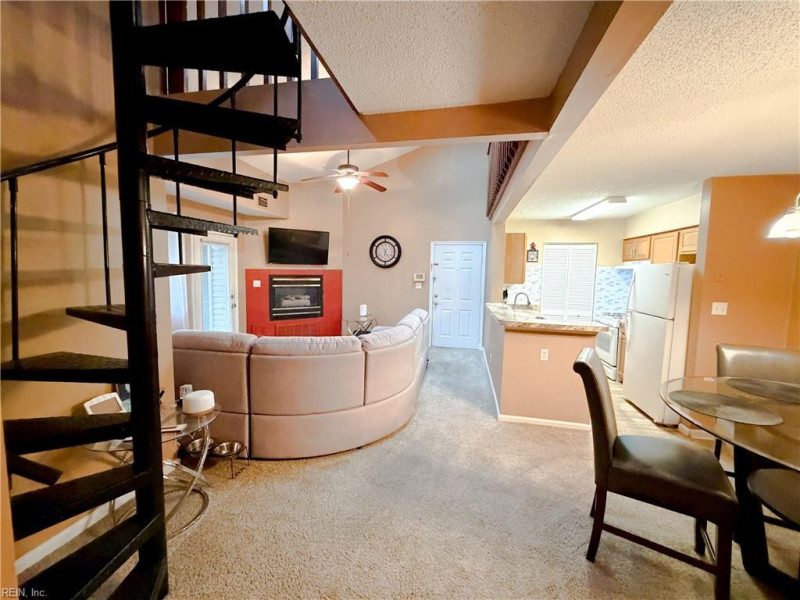 Photo 3 of 18 residential for sale in Newport News virginia