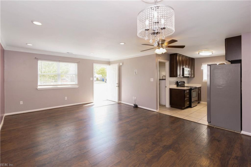 Photo 6 of 18 residential for sale in Virginia Beach virginia