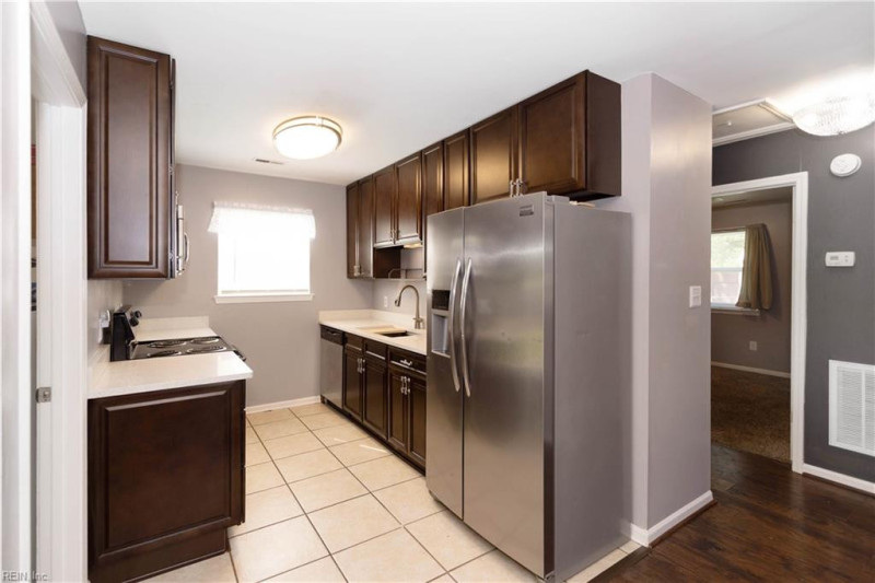 Photo 7 of 18 residential for sale in Virginia Beach virginia