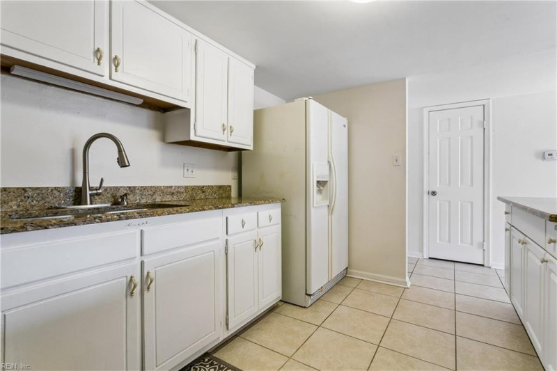 Photo 13 of 34 residential for sale in Newport News virginia