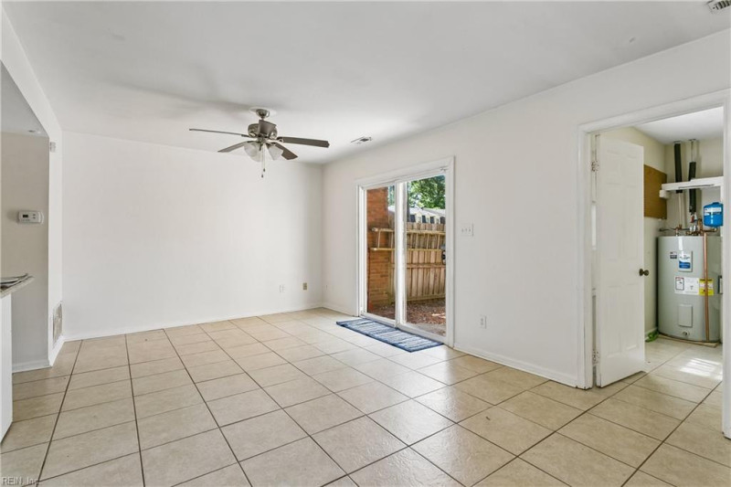 Photo 17 of 34 residential for sale in Newport News virginia