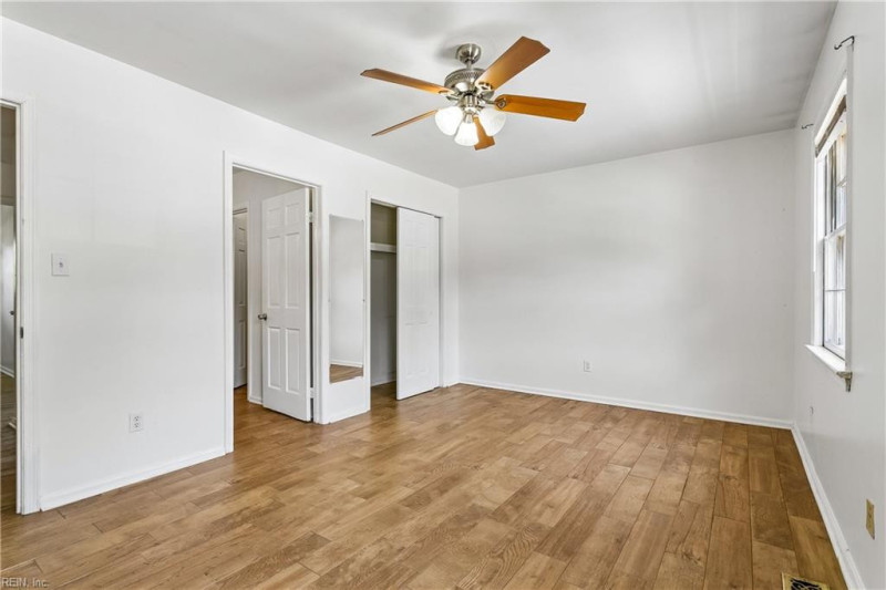 Photo 20 of 34 residential for sale in Newport News virginia