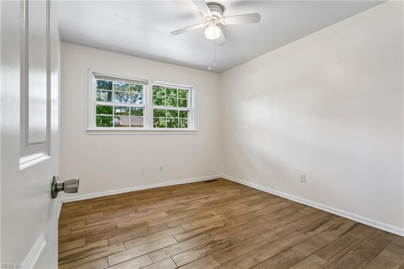 Photo 25 of 34 residential for sale in Newport News virginia