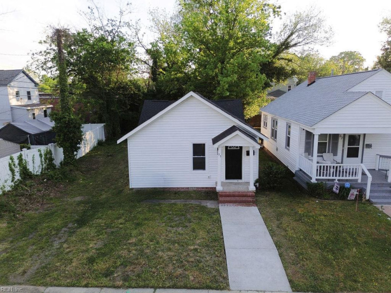 Photo 3 of 46 residential for sale in Newport News virginia Photo 3 of 46 residential for sale in Newport News virginia