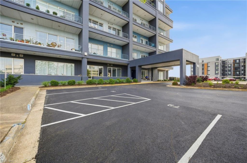 Photo 3 of 28 residential for sale in Norfolk virginia