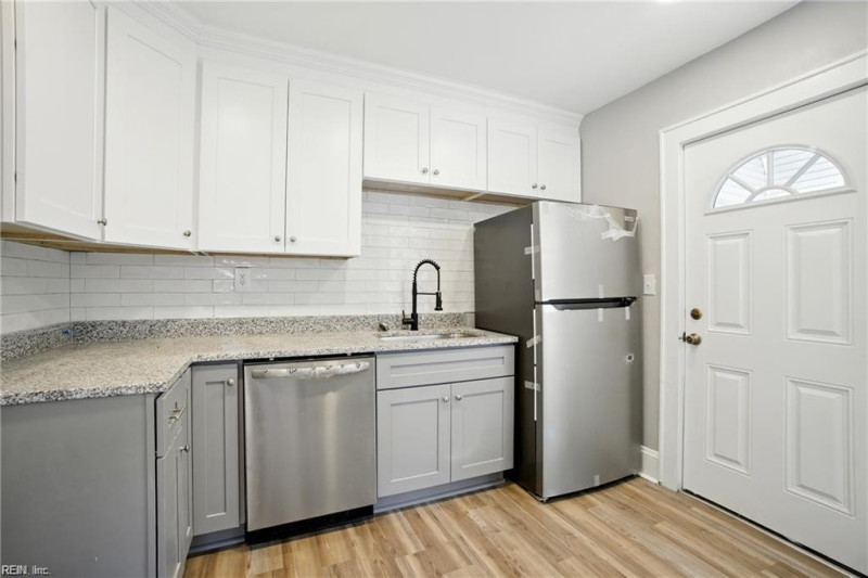 Photo 12 of 30 residential for sale in Norfolk virginia