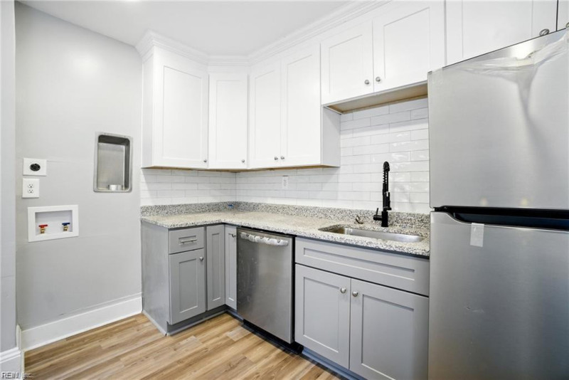 Photo 13 of 30 residential for sale in Norfolk virginia
