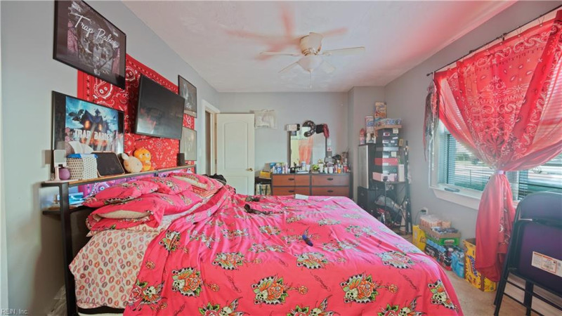 Photo 20 of 27 residential for sale in Hampton virginia
