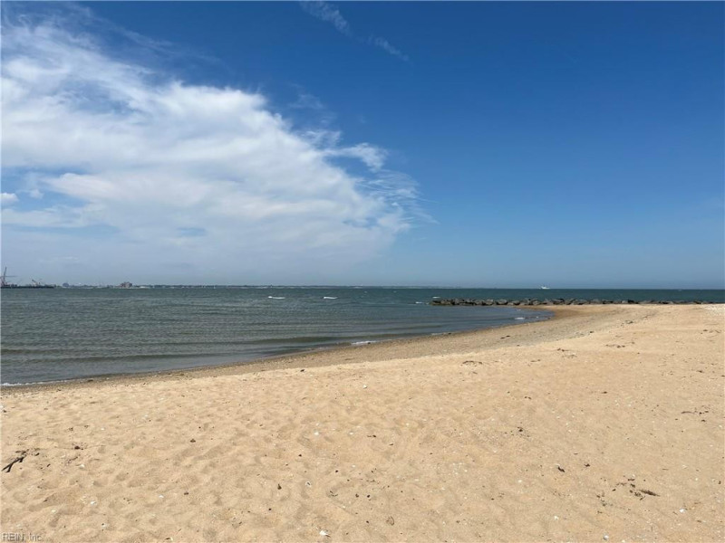 Photo 37 of 46 residential for sale in Norfolk virginia Photo 37 of 46 residential for sale in Norfolk virginia