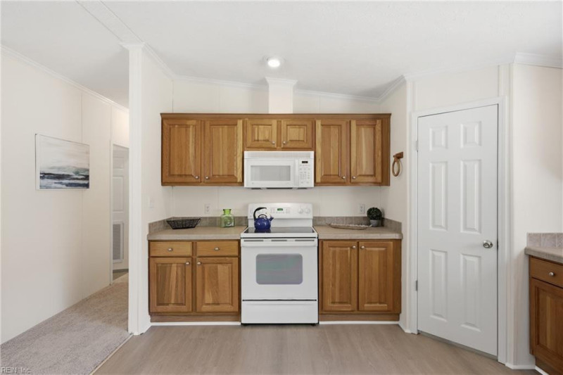 Photo 11 of 46 residential for sale in Middlesex County virginia