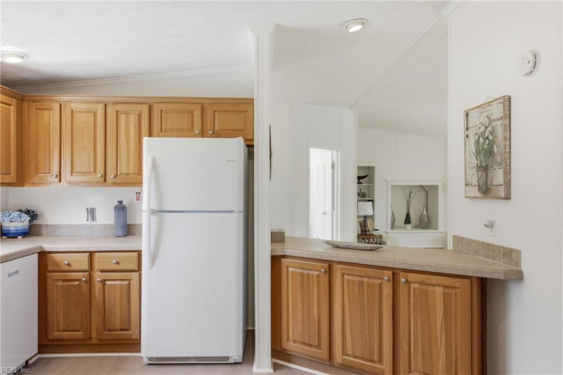 Photo 12 of 46 residential for sale in Middlesex County virginia