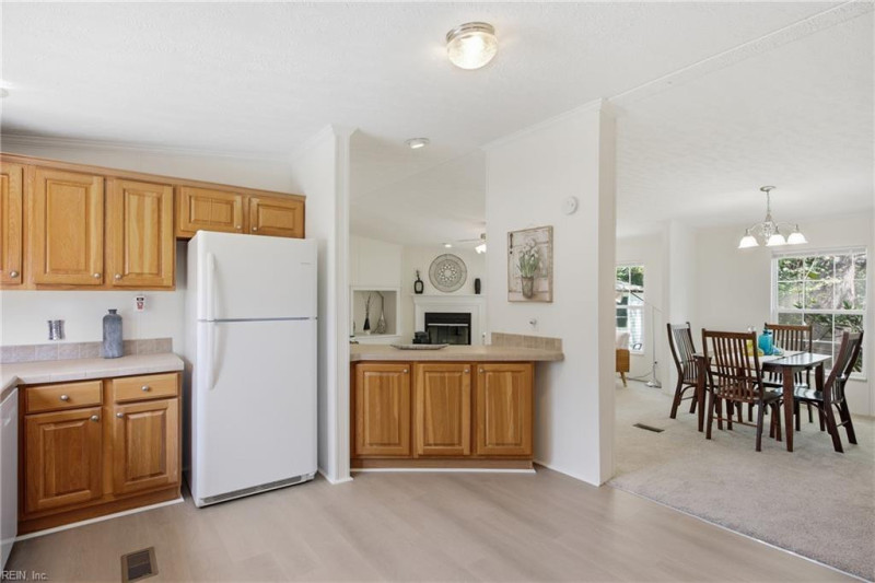 Photo 13 of 46 residential for sale in Middlesex County virginia