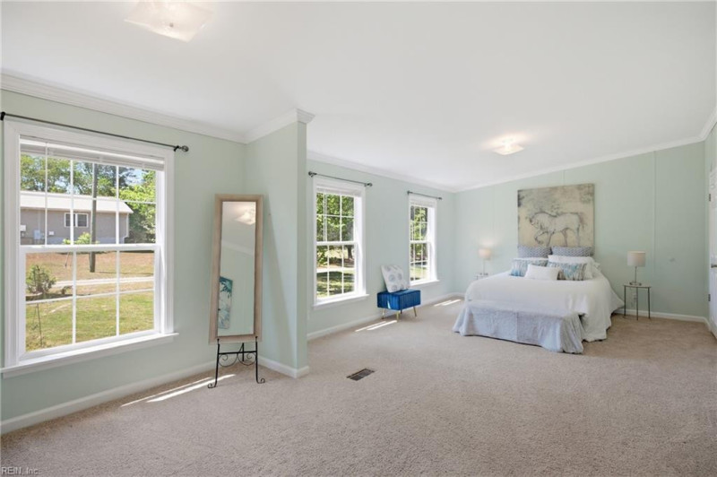 Photo 15 of 46 residential for sale in Middlesex County virginia