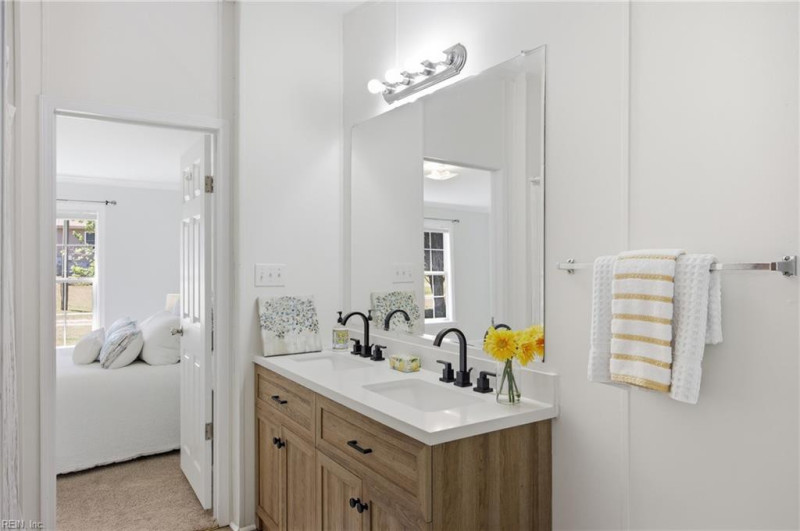 Photo 19 of 46 residential for sale in Middlesex County virginia