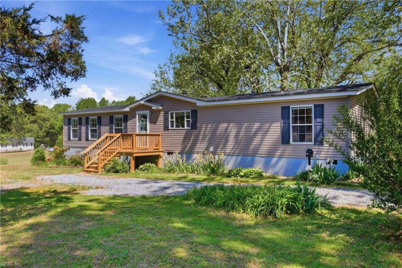 Photo 34 of 46 residential for sale in Middlesex County virginia