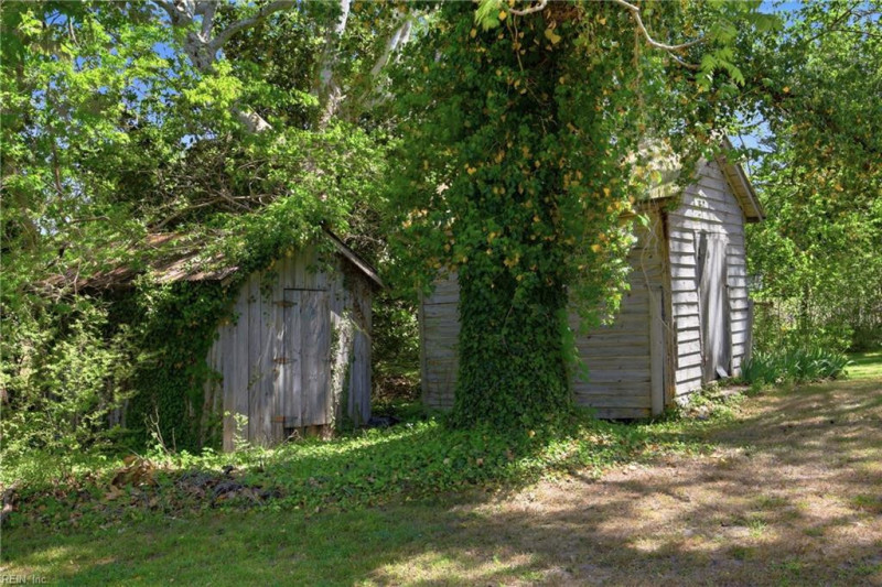Photo 41 of 46 residential for sale in Middlesex County virginia