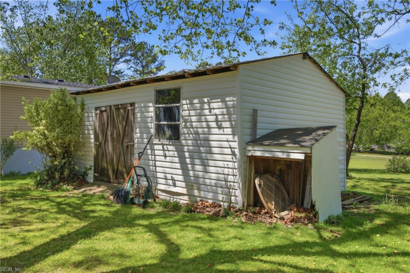 Photo 42 of 46 residential for sale in Middlesex County virginia