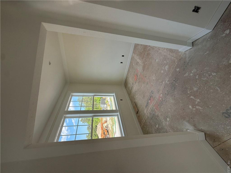 Photo 10 of 27 residential for sale in Chesapeake virginia