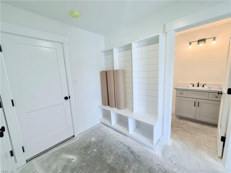 Photo 12 of 27 residential for sale in Chesapeake virginia