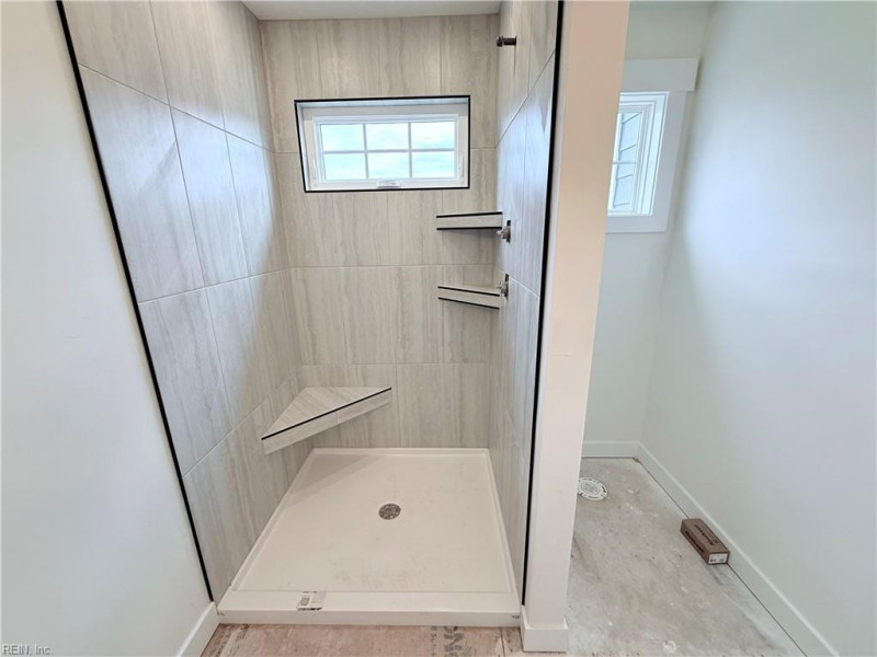 Photo 15 of 27 residential for sale in Chesapeake virginia