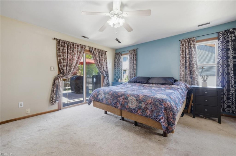 Photo 13 of 39 residential for sale in Virginia Beach virginia