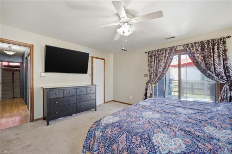 Photo 14 of 39 residential for sale in Virginia Beach virginia