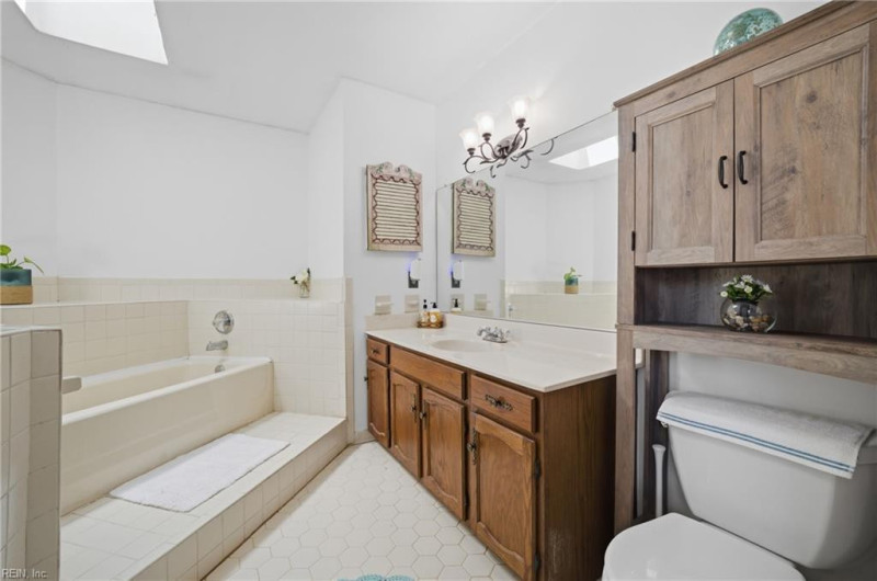 Photo 15 of 39 residential for sale in Virginia Beach virginia
