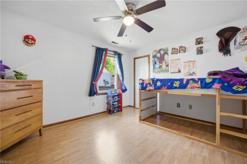 Photo 17 of 39 residential for sale in Virginia Beach virginia