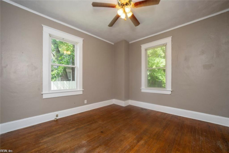 Photo 11 of 29 residential for sale in Norfolk virginia