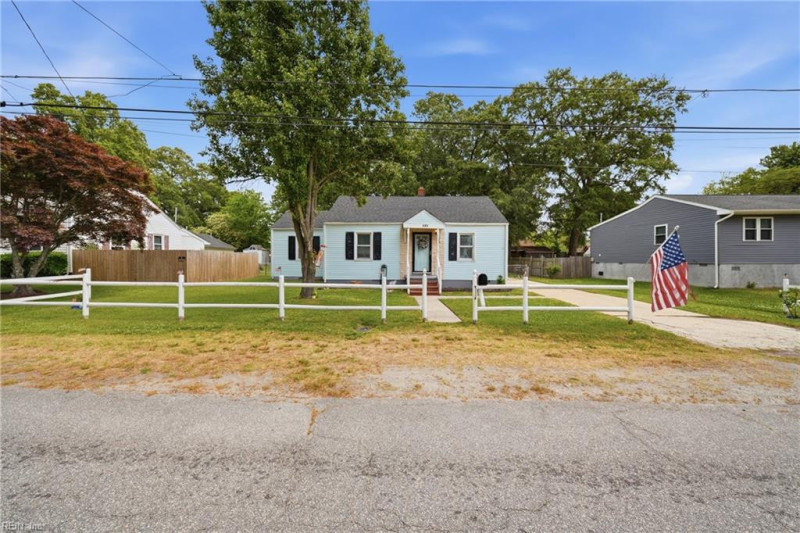 Photo 3 of 30 residential for sale in Portsmouth virginia Photo 3 of 30 residential for sale in Portsmouth virginia