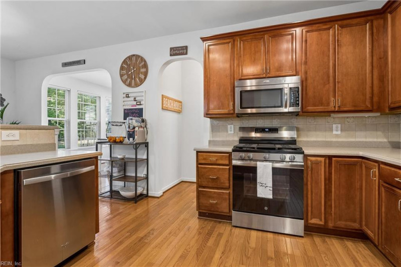 Photo 17 of 50 residential for sale in Gloucester County virginia