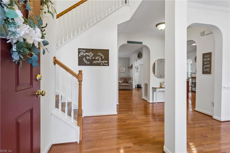 Photo 5 of 50 residential for sale in Gloucester County virginia