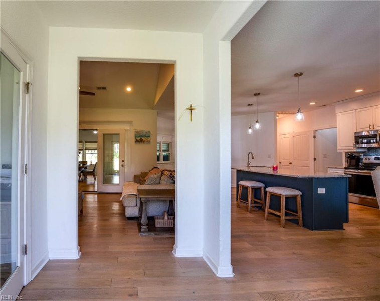 Photo 10 of 50 residential for sale in Chesapeake virginia