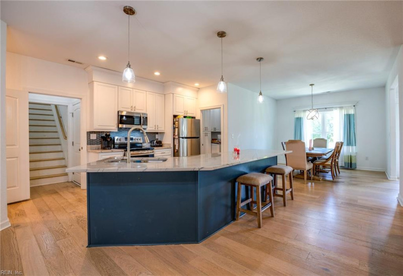 Photo 15 of 50 residential for sale in Chesapeake virginia