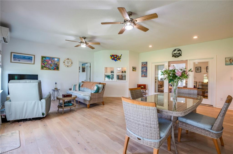 Photo 27 of 50 residential for sale in Chesapeake virginia