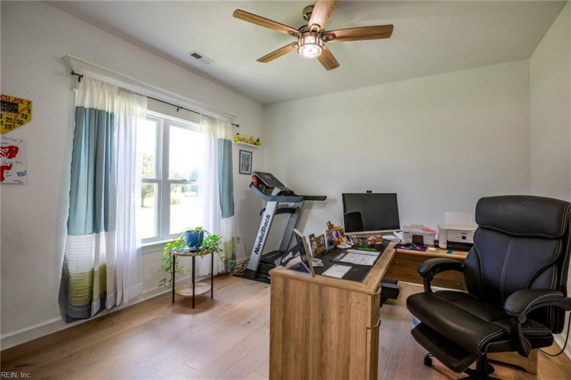 Photo 30 of 50 residential for sale in Chesapeake virginia