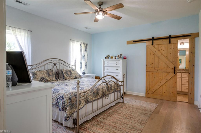 Photo 31 of 50 residential for sale in Chesapeake virginia